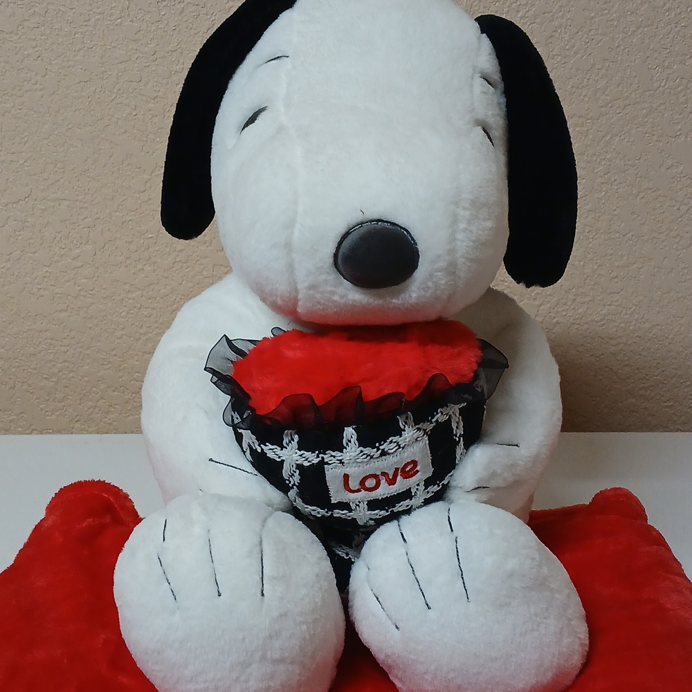 Snoopy Plush Holding 'Love' Heart - White, Black & Red